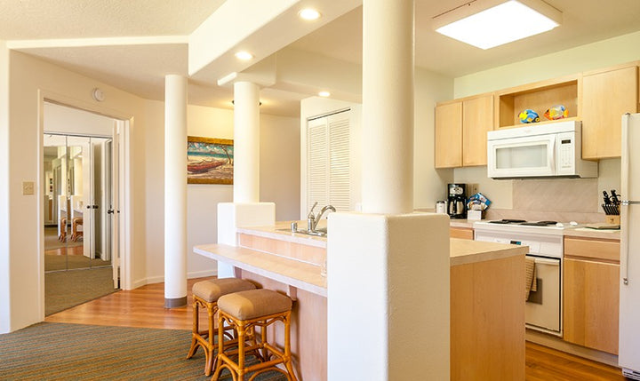 <!-- 251221 --> December 21 to December 28 2025<br>One Bedroom<br>FLOATING VIEW<br>Kauai Beach Villas<br>KAUAI<br>